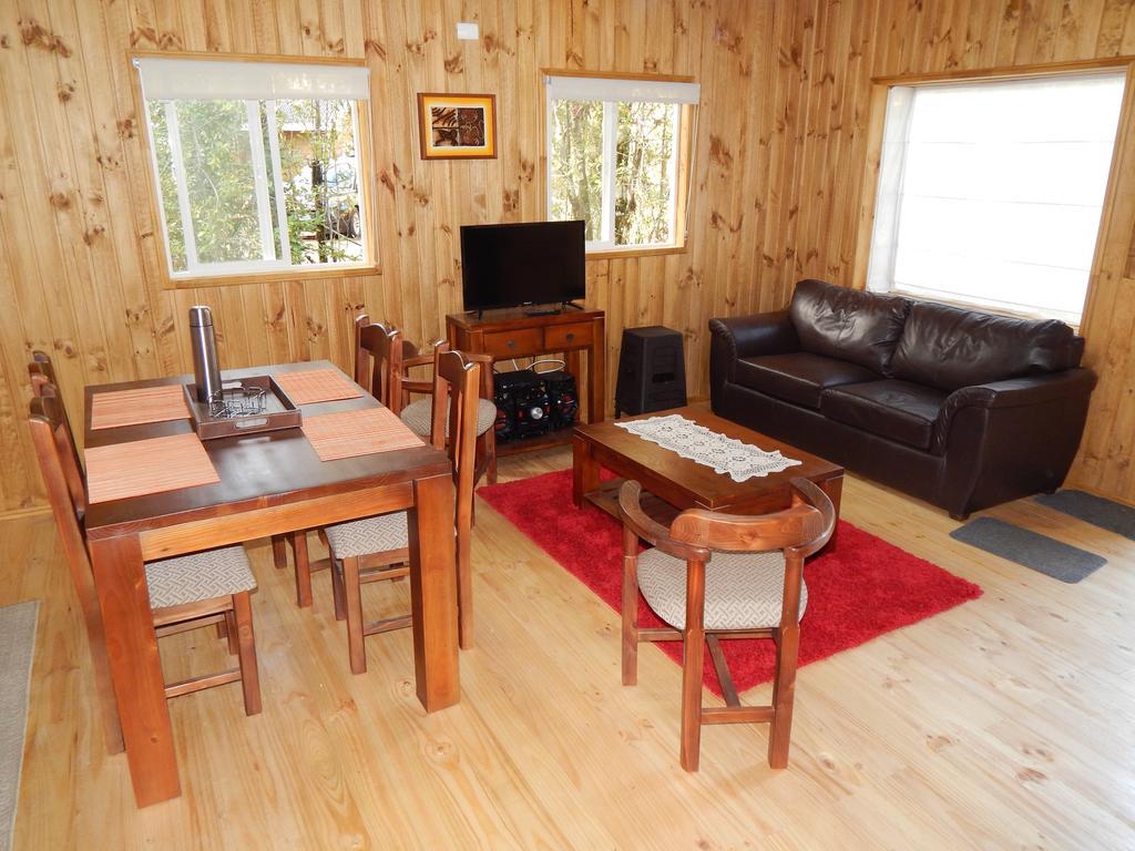 Cabanas Nutrias Patagonicas Puelo River Экстерьер фото