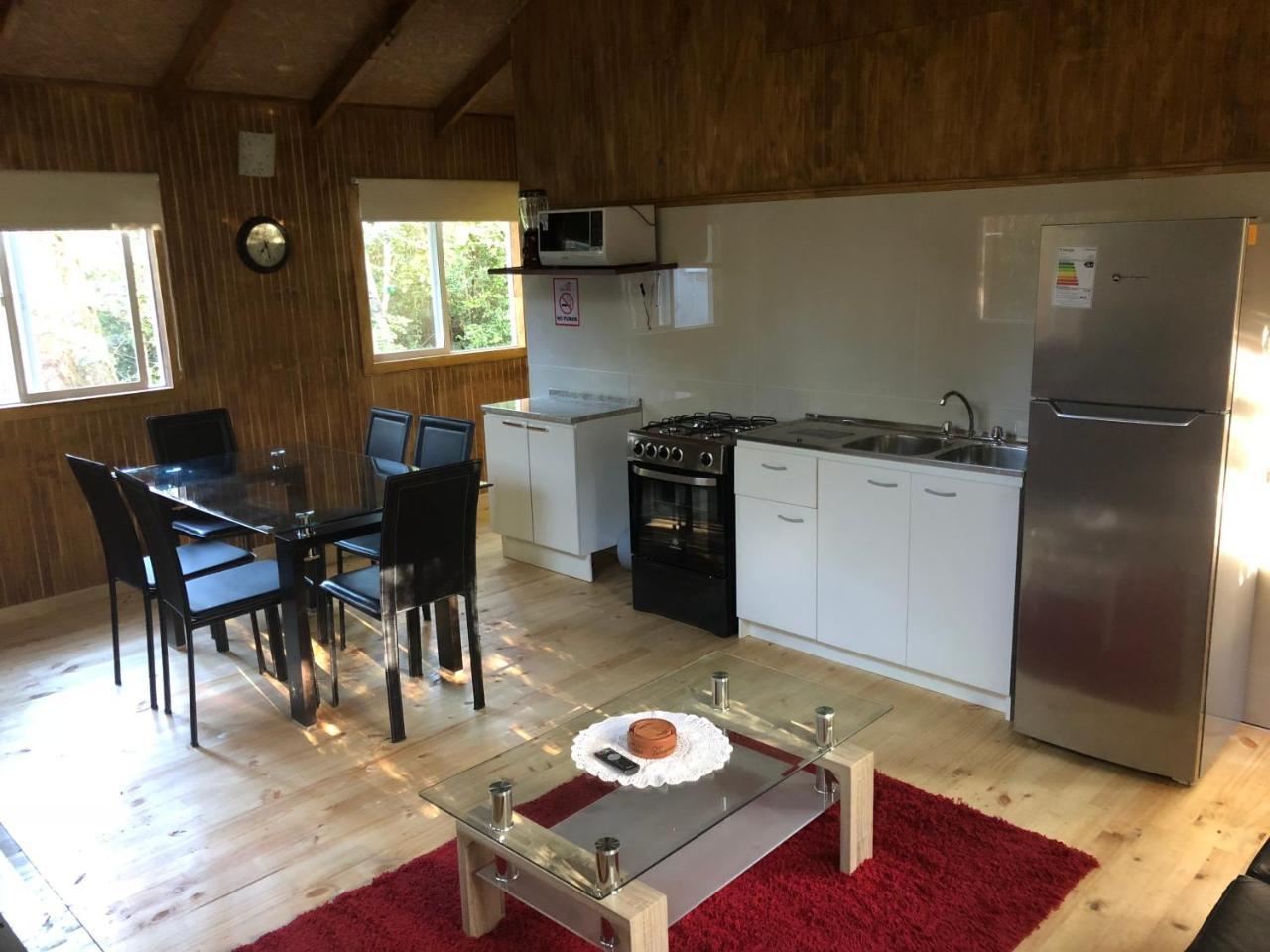 Cabanas Nutrias Patagonicas Puelo River Экстерьер фото